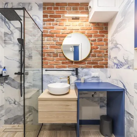 Centrum Blisko Starego Miasta Z Widokiem Na Rzeke *